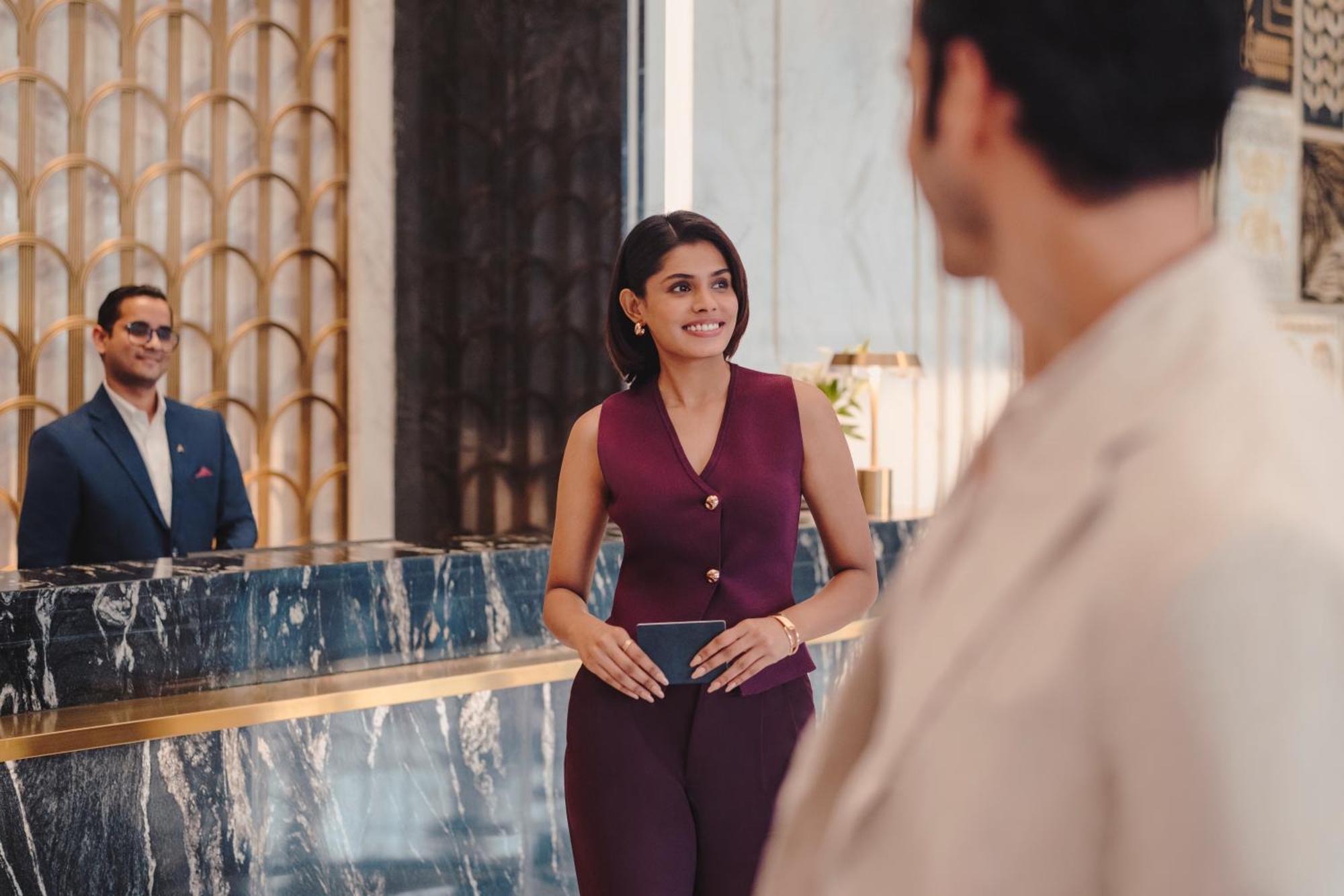 Fairmont Mumbai Hotel Exterior photo