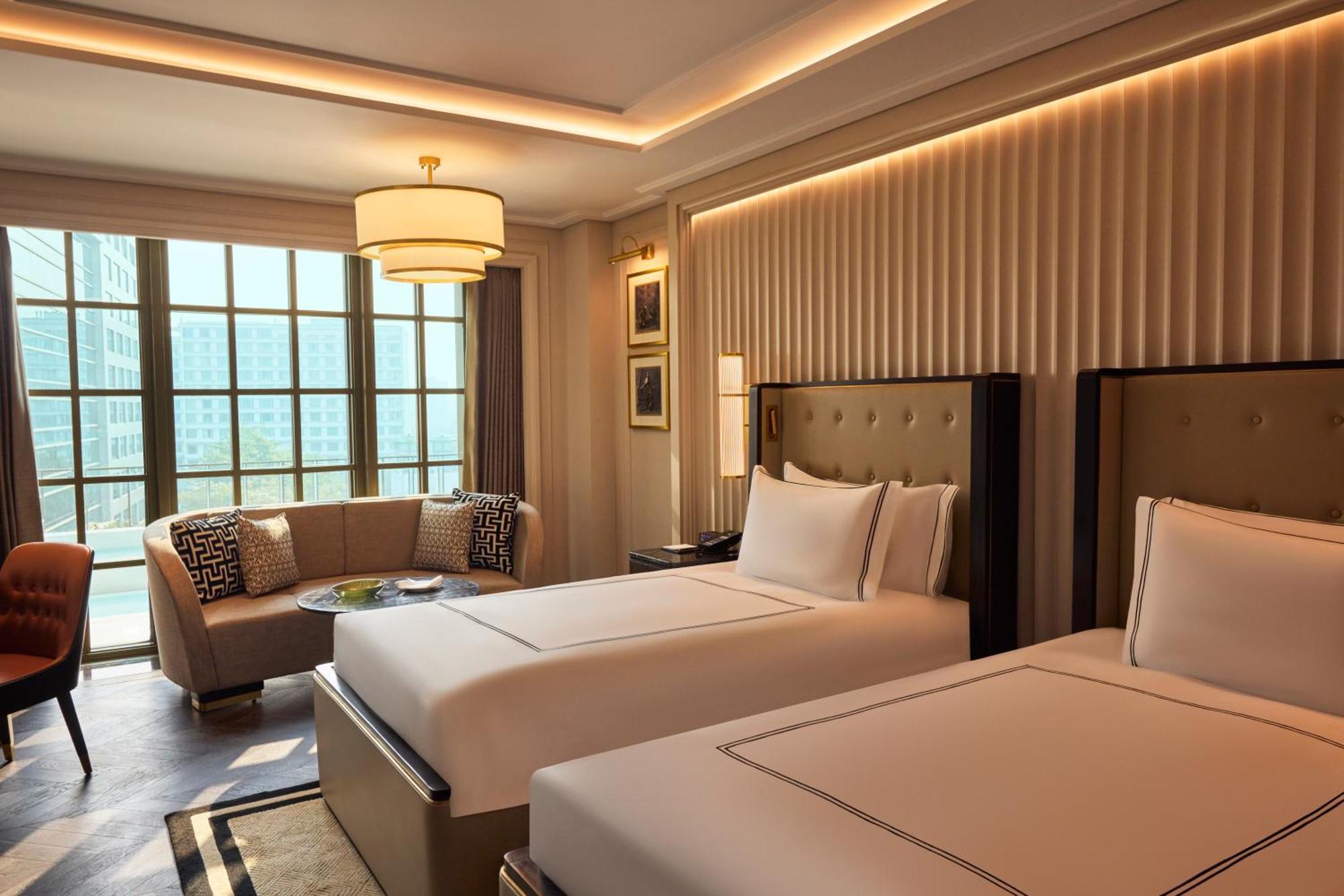 Fairmont Mumbai Hotel Exterior photo
